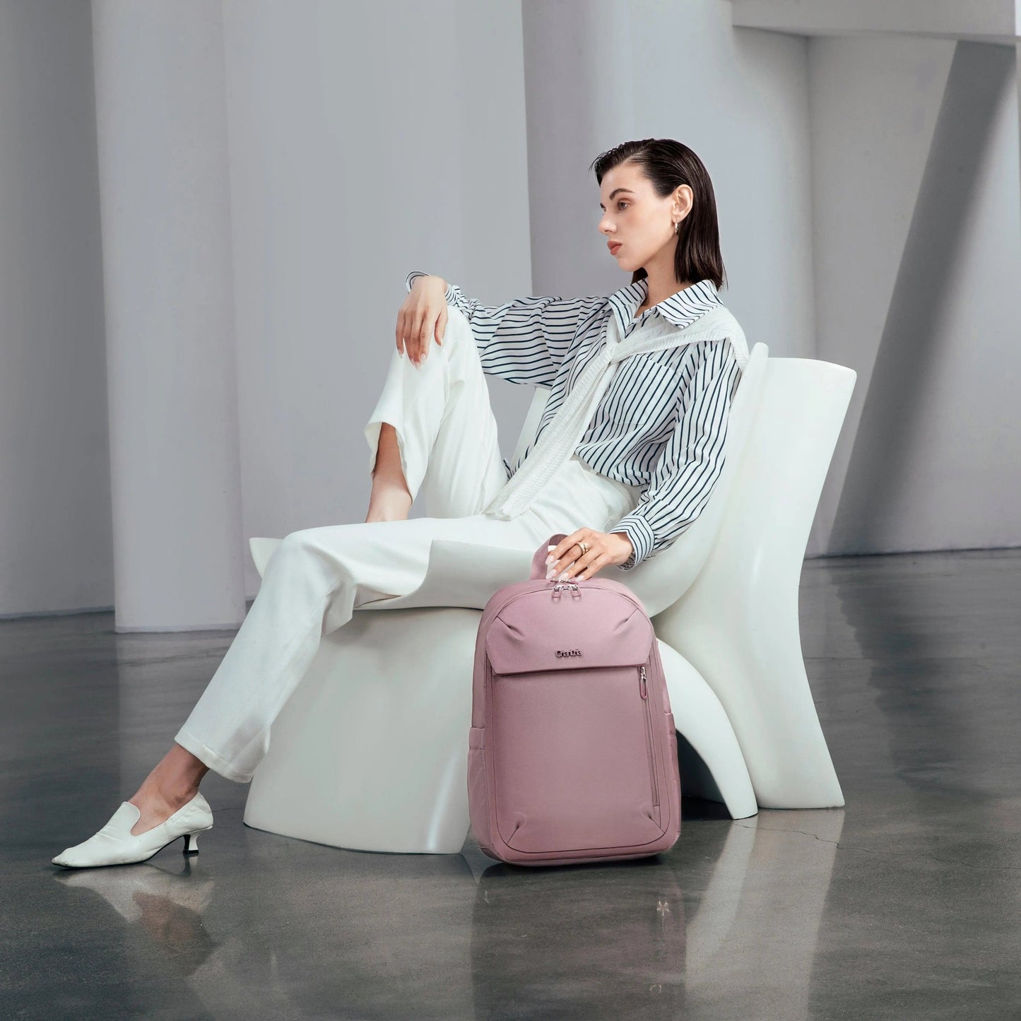 Sac à Dos Chantria Élégance™ — Style, Confort et Praticité au Féminin